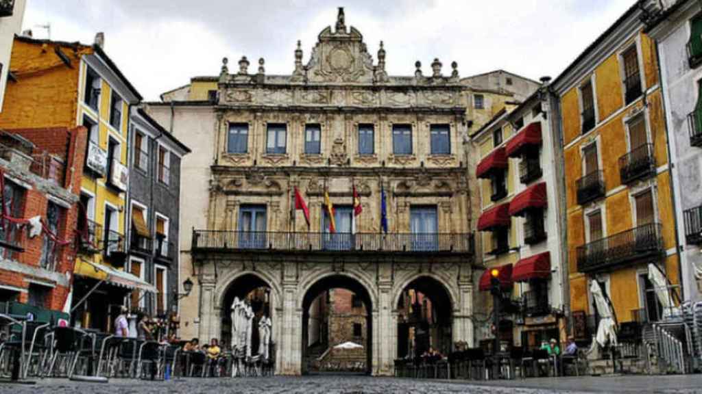 tímido Solenoide Limón Cuenca es la capital más endeudada por habitante de Castilla-La Mancha y  Toledo la que menos