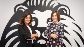 Marián Martínez, directora del Cenador de Amós, junto a Charo Izquierdo.