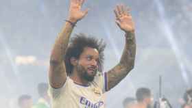 Marcelo despidiéndose del Santiago Bernabéu en la fiesta de La Decimocuarta