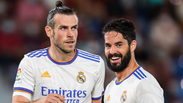 Bale e Isco, en un partido del Real Madrid de la temporada 2021/2022