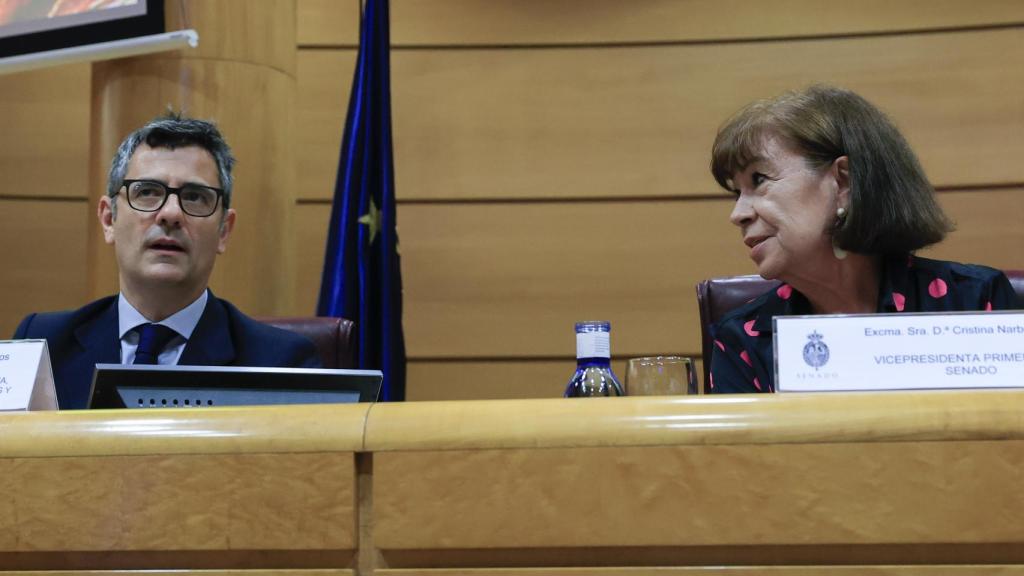 El ministro de la Presidencia, Félix Bolaños, y la vicepresidenta primera del Senado, Cristina Narbona, durante la inauguración del congreso..