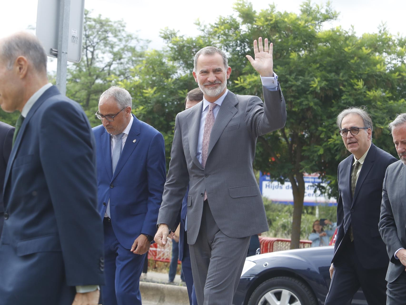 El rey Felipe VI durante su visita al Campus de Ponferrada, este martes.