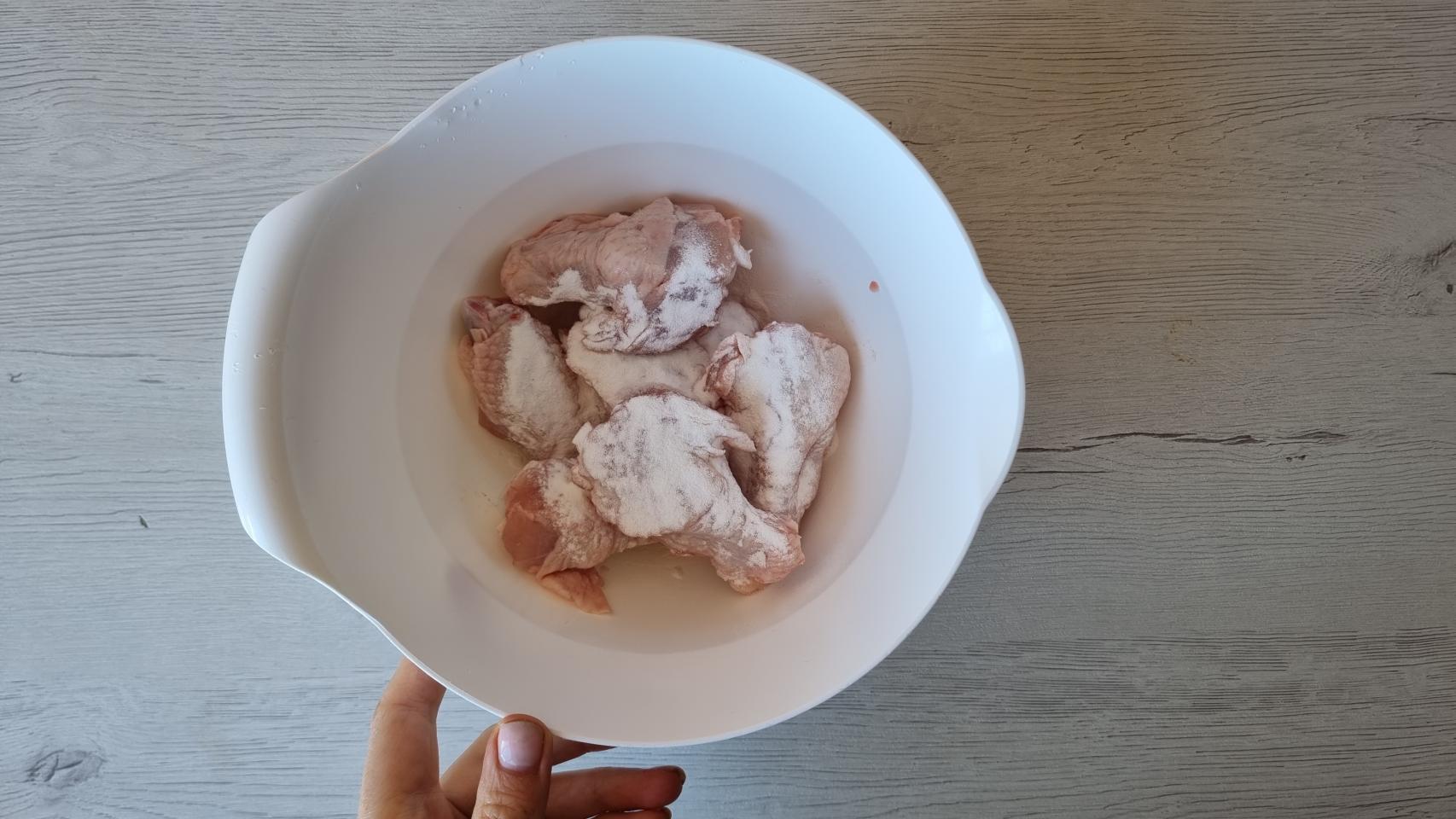 Alitas de pollo crujientes con salsa agridulce para chuparse los dedos