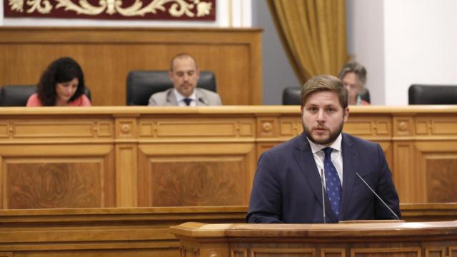 Nacho Hernando, consejero de Fomento de Castilla-La Mancha, este jueves en las Cortes