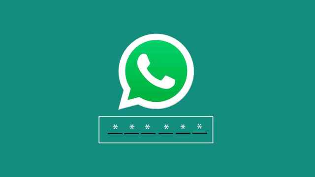 Fotomontaje con el logo de WhatsApp.