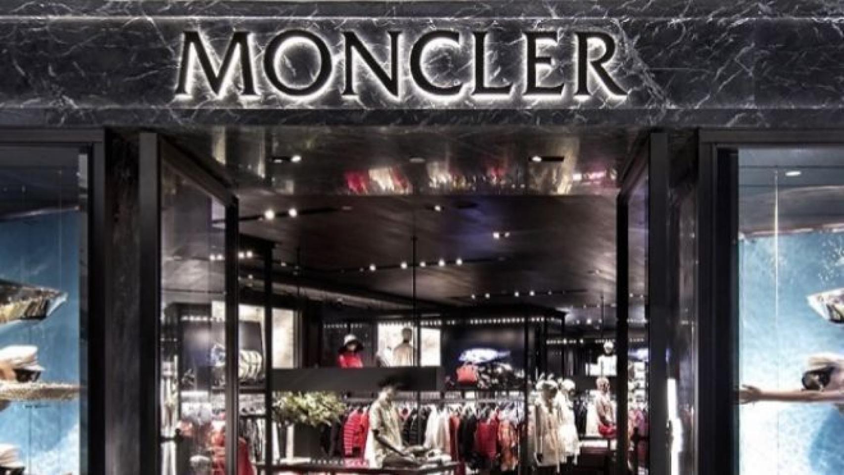 El lujo italiano de Moncler llega a Málaga: abrirá en el 'outlet' McArthurGlen y ya busca