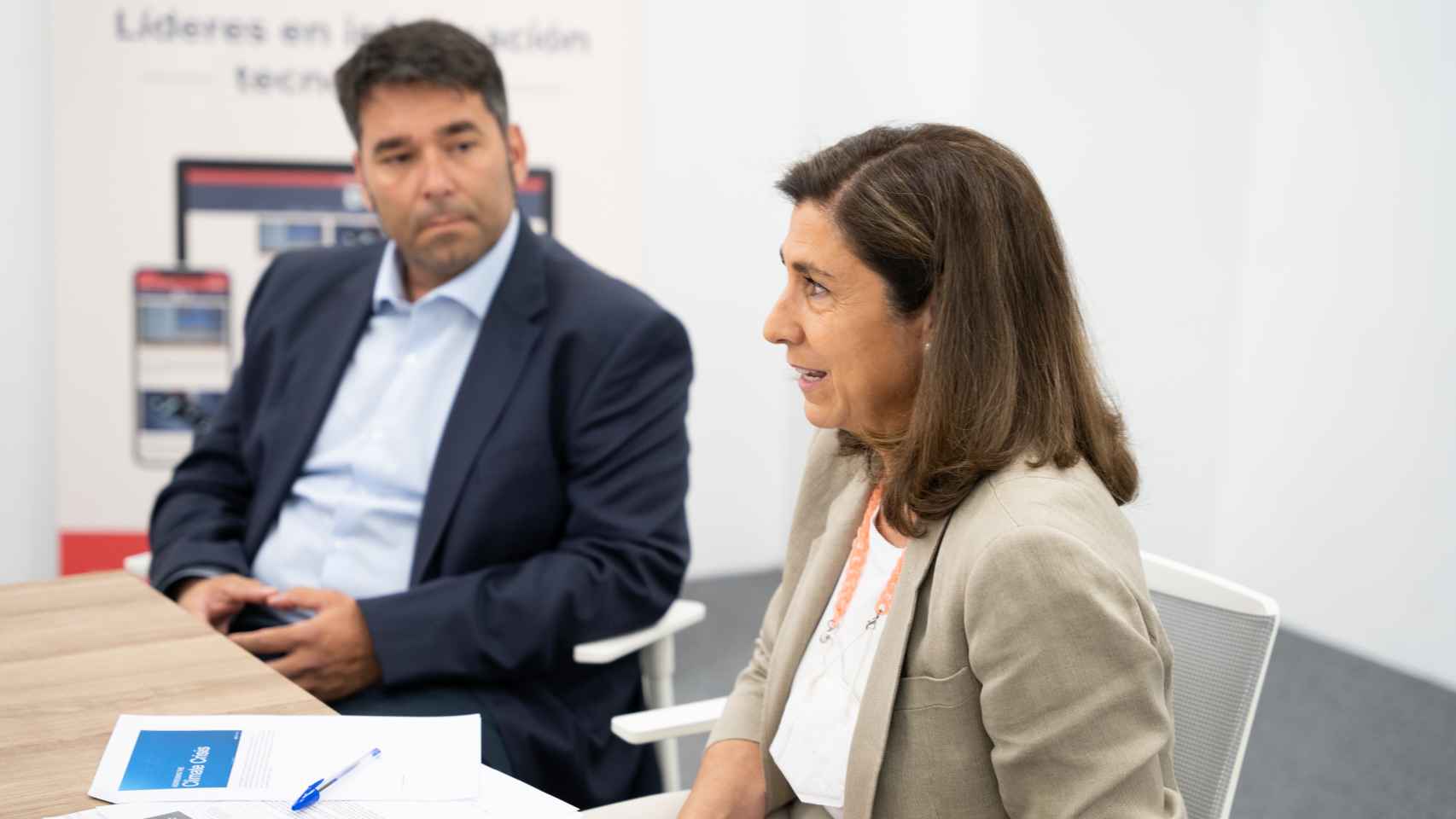 María Antonia Rodríguez, sales director de Dell Technologies en España, y Alejandro del Amo, fundador y CEO de Abora Solar.