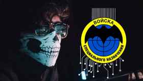 Fotomontaje con el logo de los Spetsnaz y una ilustración de un hacker.