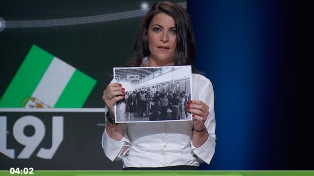 La líder de Vox en Andalucía, Macarena Olona, durante su intervención en el debate de RTVE.