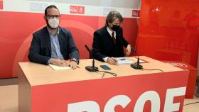 El candidato del PSOE por Soria, Ángel Hernández, en rueda de prensa.