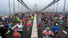 Runners participando en la maratón de Nueva York.