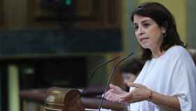 La vicesecretaria general del PSOE, Adriana Lastra durante su intervención en el pleno del Congreso.