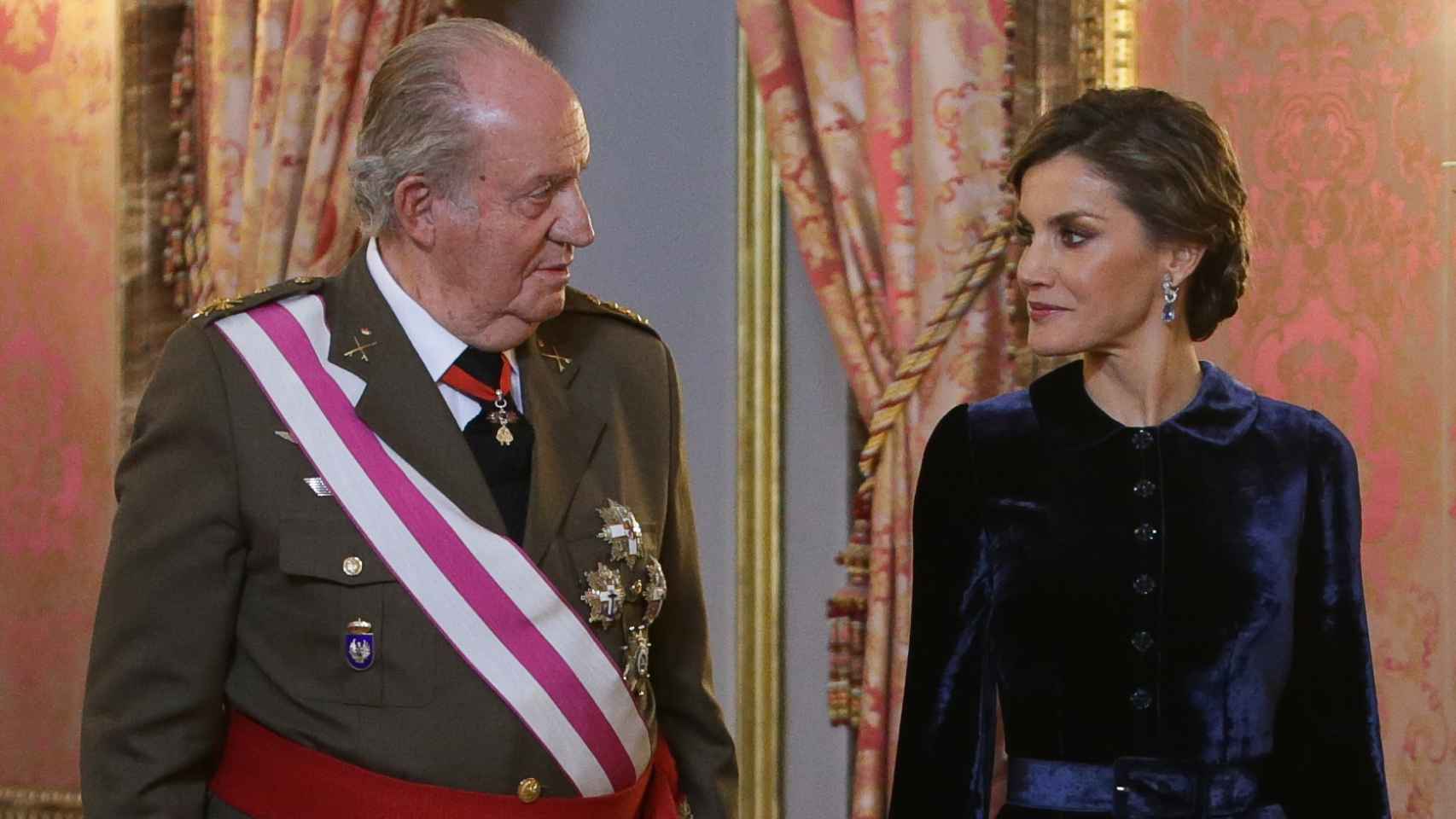 Los reyes Juan Carlos y Letizia en la Pascua Militar de 2018.