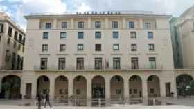 La fachada de la Audiencia Provincial de Alicante.