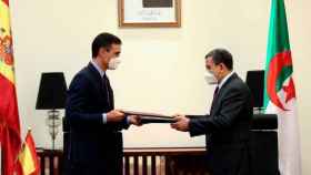 El presidente del Gobierno, Pedro Sánchez, y el presidente de Argelia, Abdelmadjid Tebboune, en una imagen de archivo.
