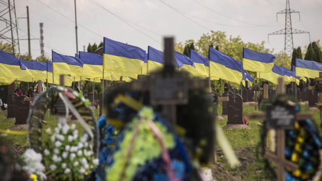 Vista del área de soldados caídos en la ciudad de Dnipro, Ucrania.