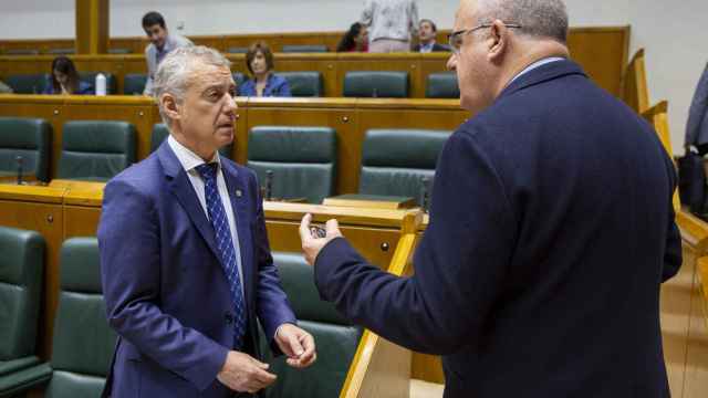 El lendakari Iñigo Urkullu y el portavoz del PNV Joseba Egibar en el Parlamento Vasco.