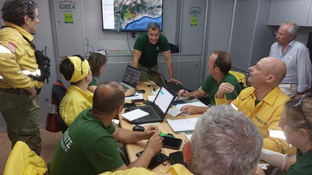 Reunión táctica del mando desplegado en Pujerra.