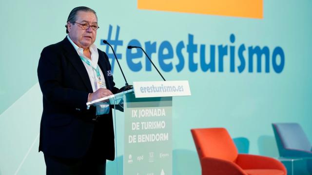 Vicente Boluda, presidente de AVE, en la inauguración de la IX jornada de turismo de Benidorm.