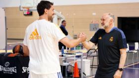 Sergio Llull y Pablo Laso, en el entrenamiento.