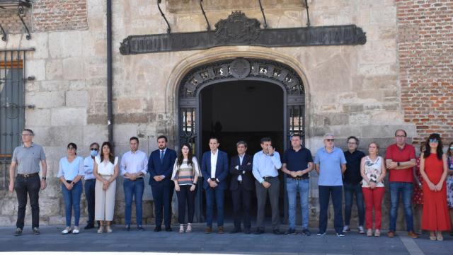 La Diputación de Valladolid guarda un minuto de silencio por la mujer asesinada en Soria