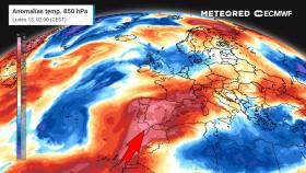 La masa de aire cálido que asciende desde África. Meteored.