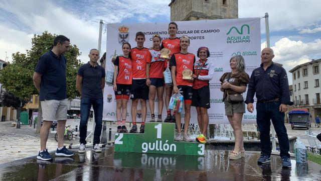 Podium del  Circuito de Triatlón de la Diputación de Palencia, que ha comenzado en Aguilar de Campo