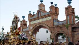 Las fiestas suelen girar en torno a alguna celebración religiosa.