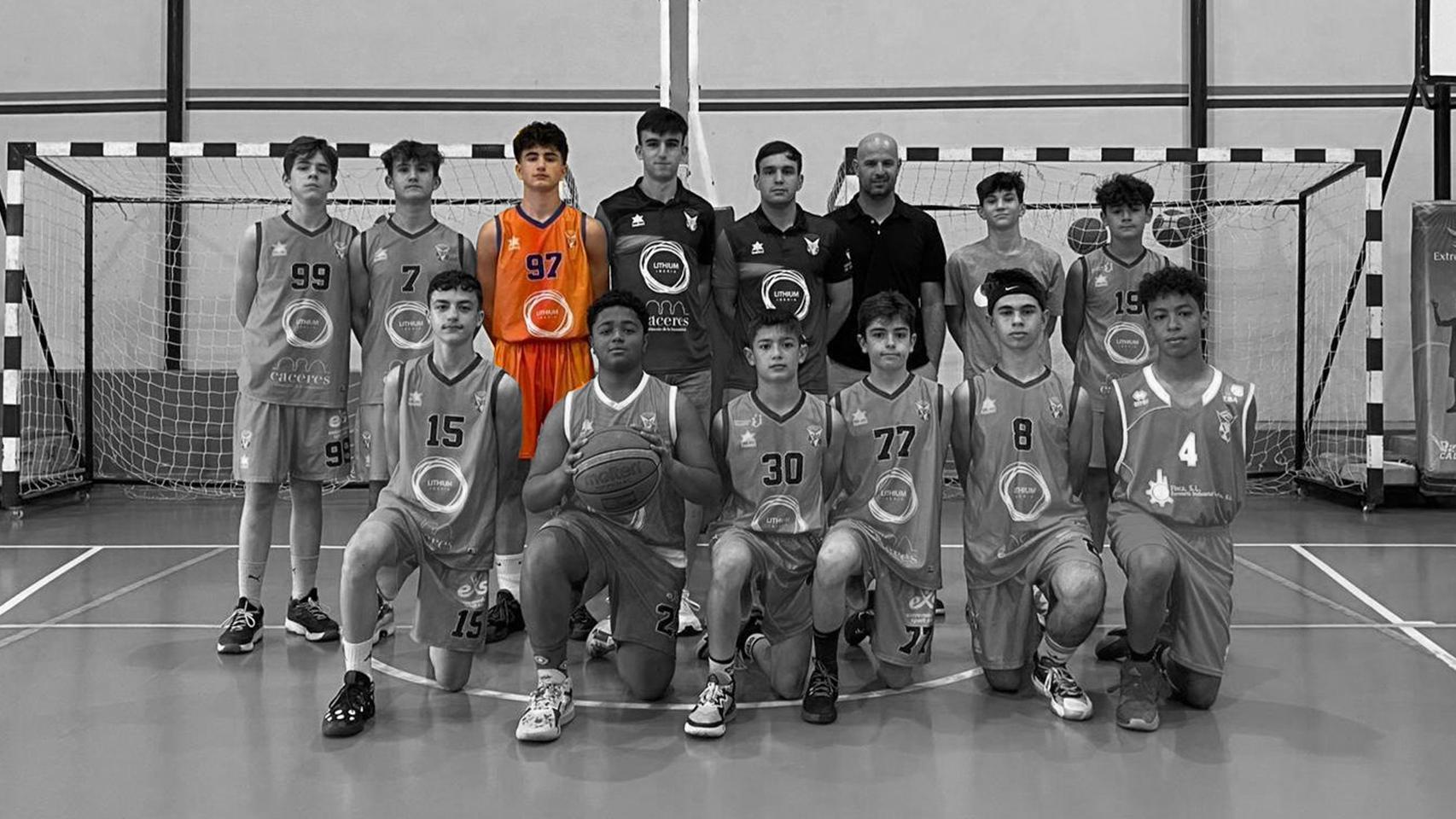 Nicolás Marina, junto a sus compañeros y entrenadores