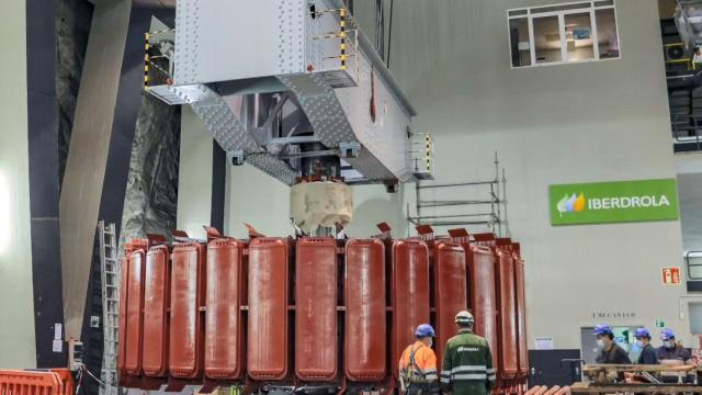 Sustitución de la turbina de la central hidroeléctrica de Aldeadávila de Iberdrola