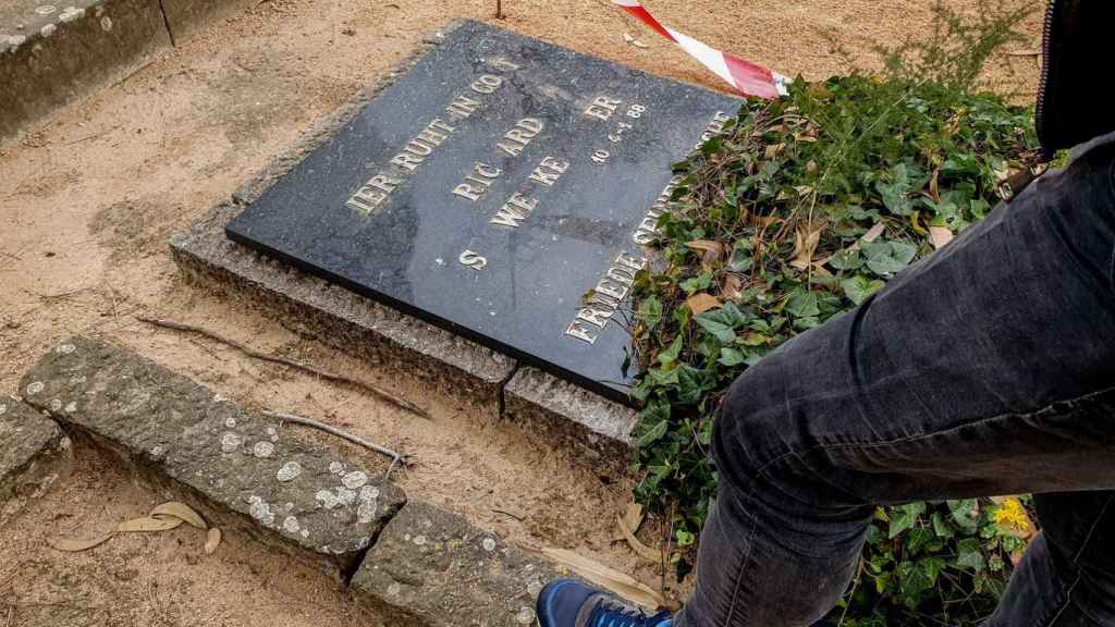 Tumba de Ricardo el Nazi, en el cementerio de Sant Feliu de Guíxols.