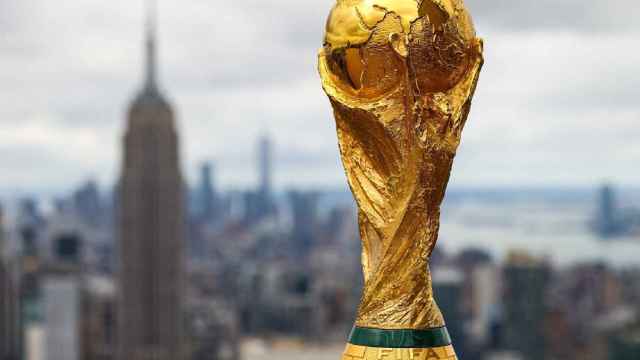 El trofeo de la Copa del Mundo en Nueva York.