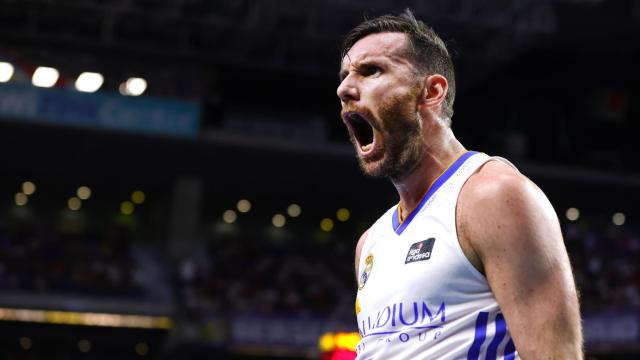 Rudy Fernández celebra una canasta con el Real Madrid ante el Barça