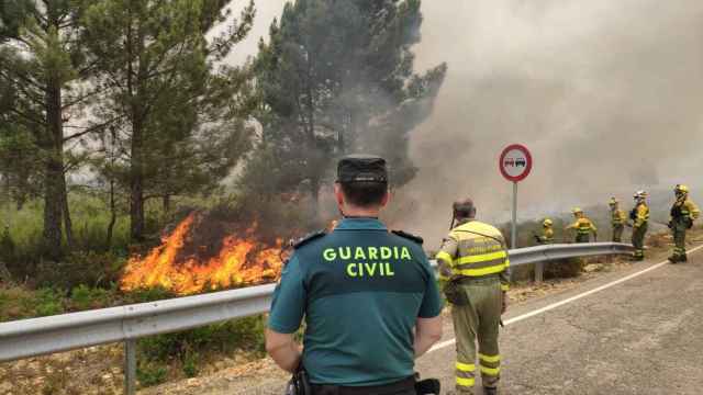 La Guardia Civil colabora en el incendio en la Sierra de la Culebra (Zamora)
