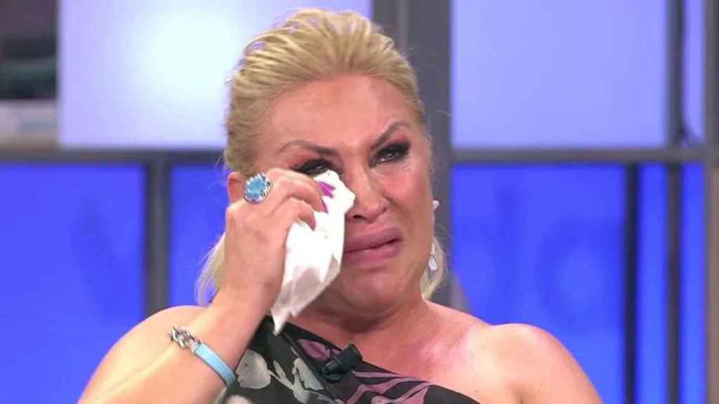 Raquel Mosquera pierde los papeles en ‘Viva la vida’ cargando contra Rocío Carrasco