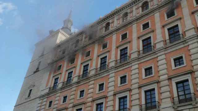 Incendio en el Alcázar de Toledo. Foto: Twitter