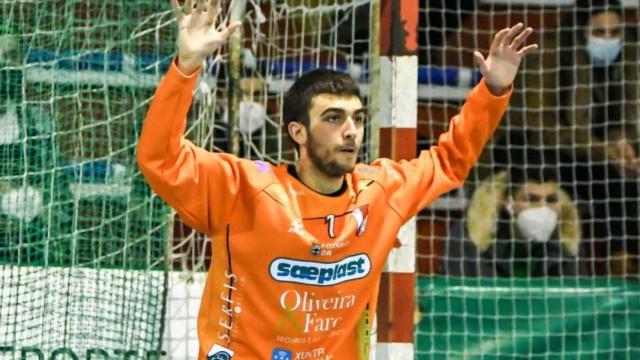 Víctor Doval Vázquez, portero de balonmano