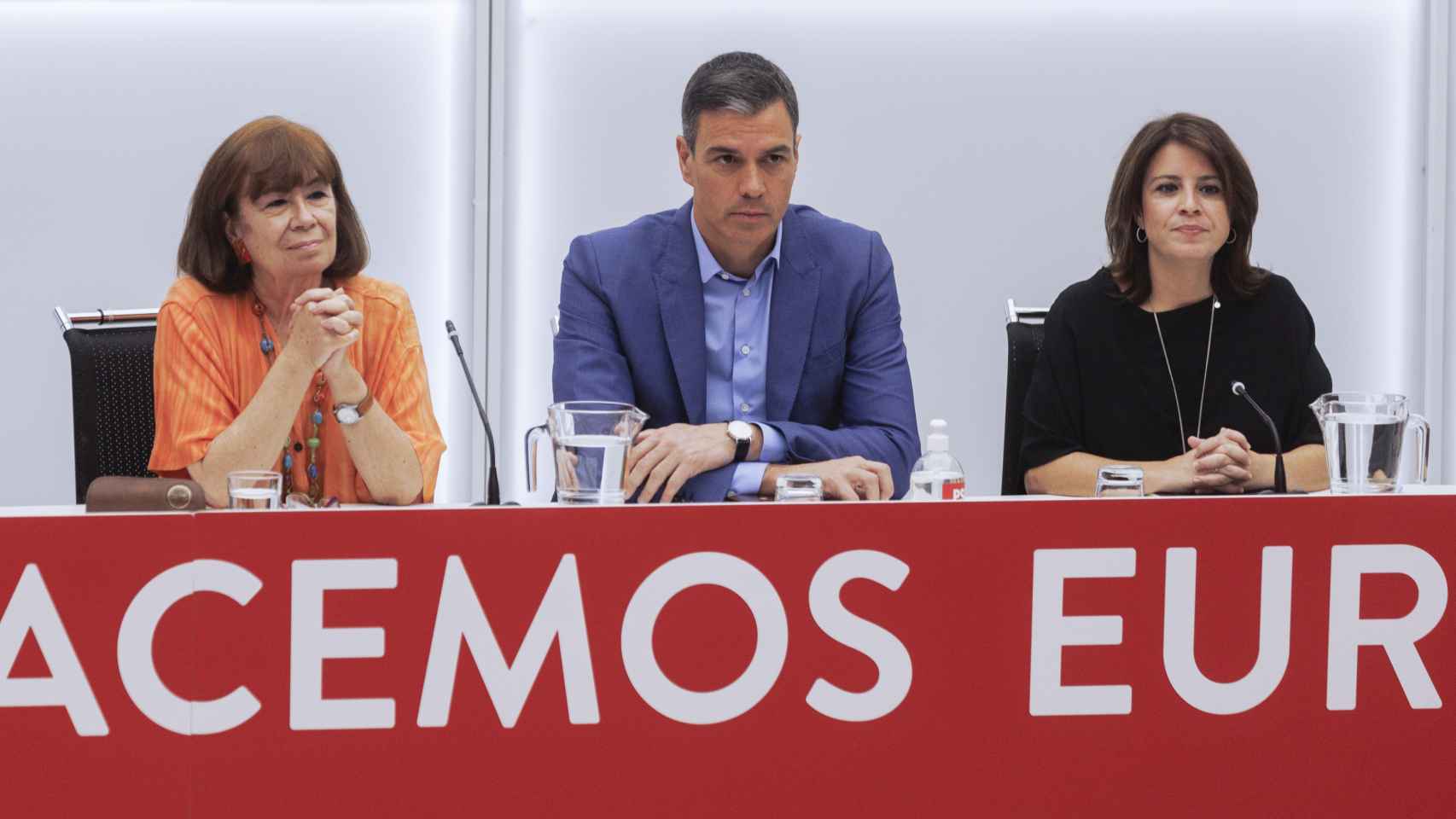 Pedro Sánchez preside con caras largas, la Ejecutiva del PSOE posterior al 19-J.