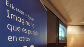 Imagen del logo de Ericsson en España en sus oficinas en Madrid.