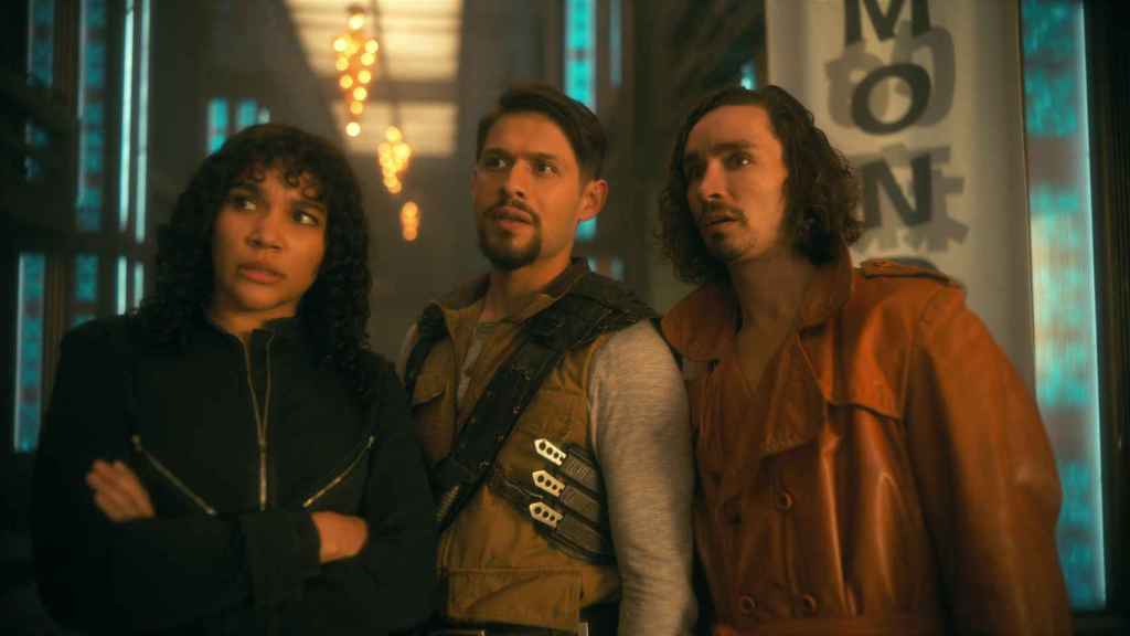 Allison, Diego y Klaus en la tercera temporada de la serie.