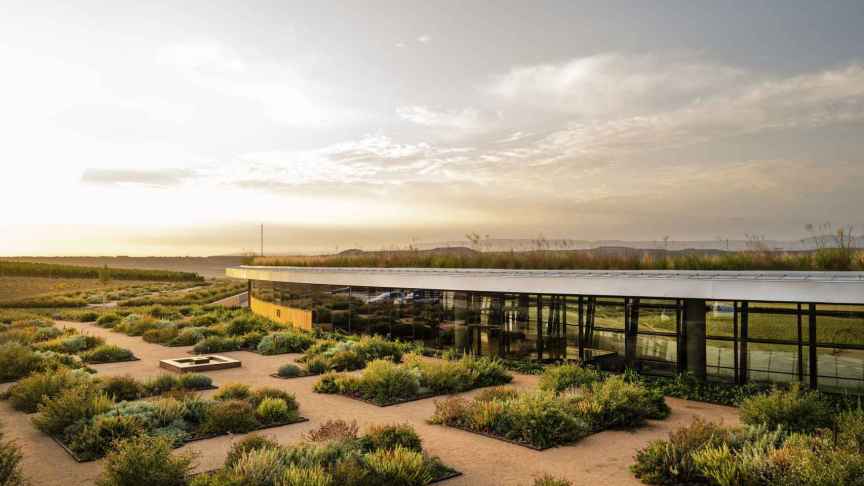 Beronia inaugura en Rioja la bodega más sostenible del mundo