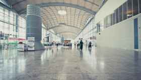 El aeropuerto de Alicante, en la imagen, tiene programados 1,5 millones de asientos para julio y agosto.