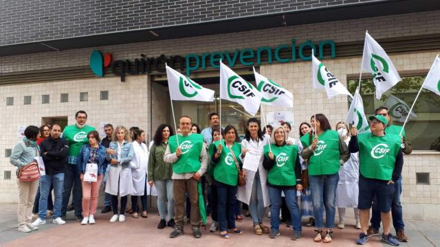 Imagen de los trabajadores de Quirón Prevención