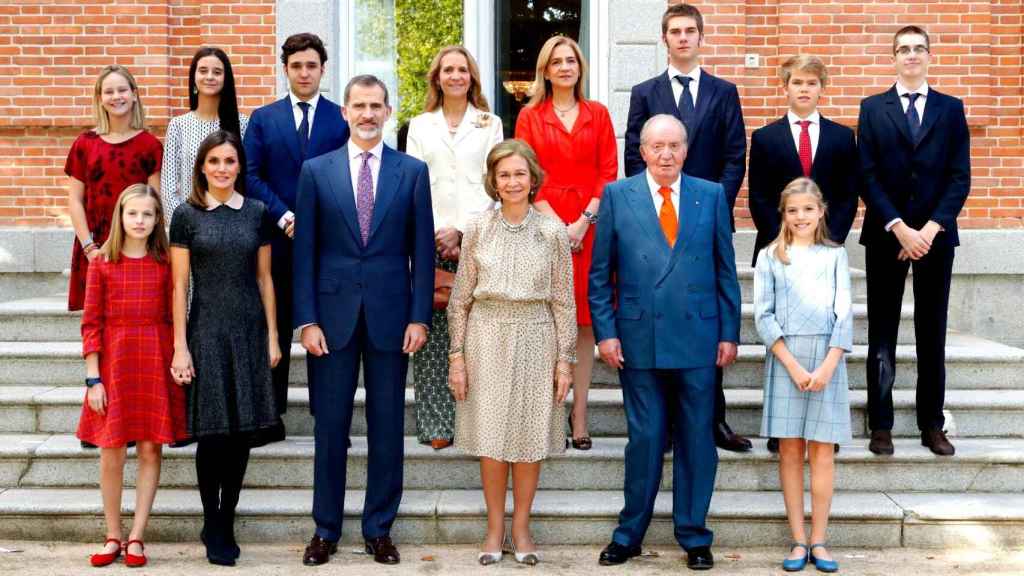 La Familia Real española en una imagen por el 80 cumpleaños de la reina Sofía.