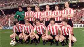 Once titular del Athletic victorioso en la Liga 83-84.