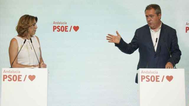 El candidato del PSOE en Andalucía, Juan Espadas, y la expresidenta de la Junta Susana Díaz, en una imagen de archivo.