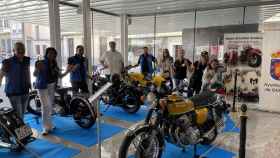 Inauguración de una exposición itinerante de motos en Guijuelo