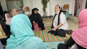 Razia Sultana, defensora de los refugiados rohinyás, durante un encuentro.
