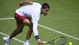 Carlos Alcaraz, durante un entrenamiento en Wimbledon.