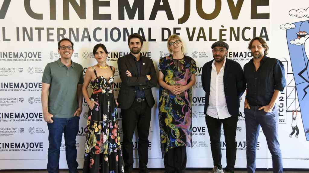 Jamila Zbanic y sus compañeros de jurado en el Cinema Jove.